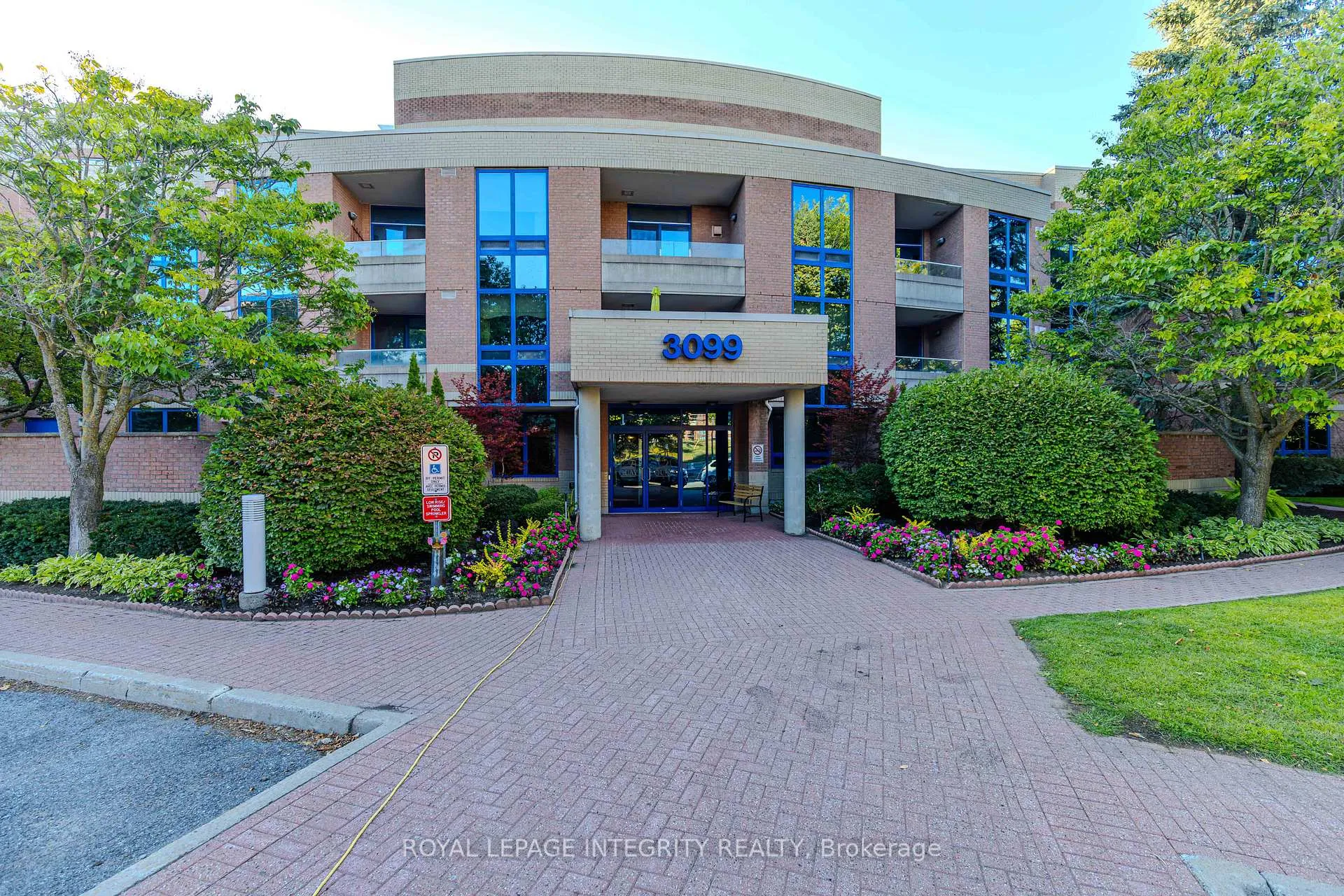 Photo 3 of Unit 203, 3099 Carling Avenue, Ottawa, Bayshore — HOMEH