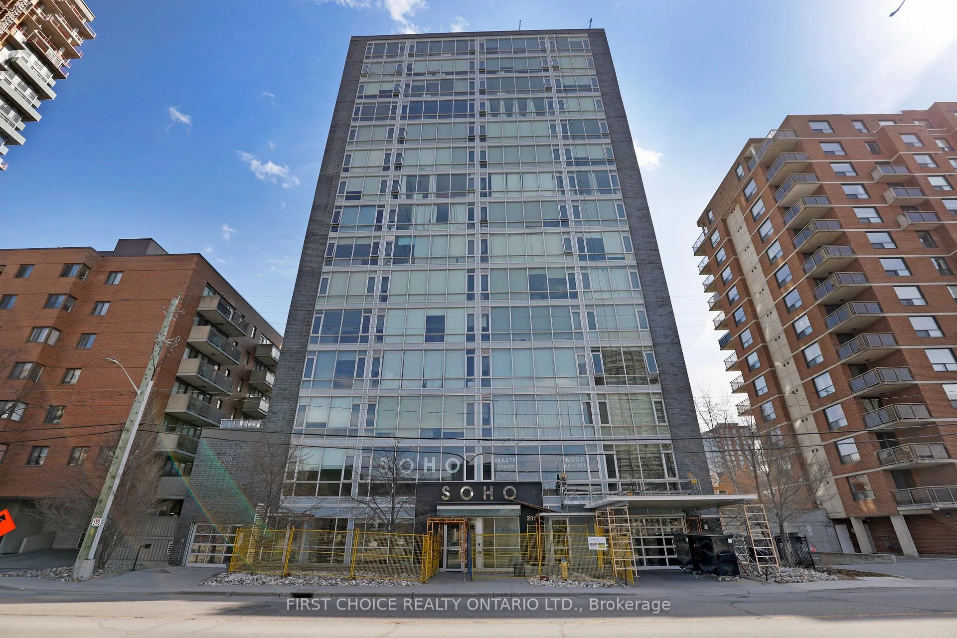 Front of Unit 506, 201 Parkdale Avenue