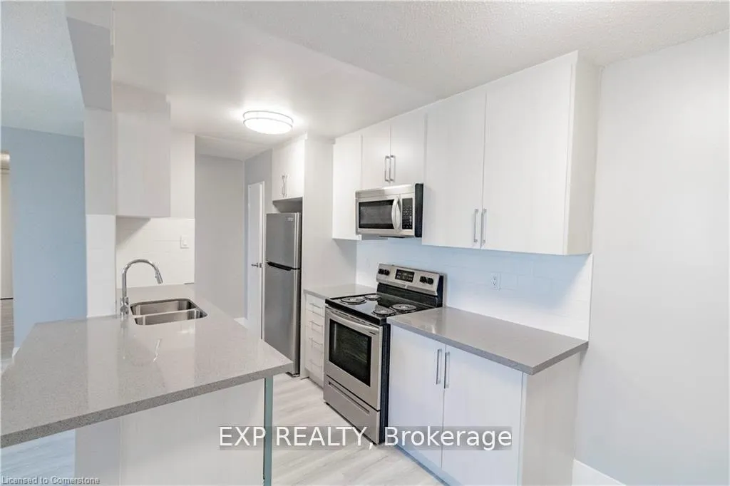 Front of Unit 201, 4422 Huron Street
