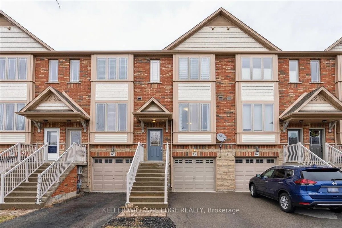 Photo 2 of 65 Willow Lane, Grimsby, Grimsby West — HOMEH