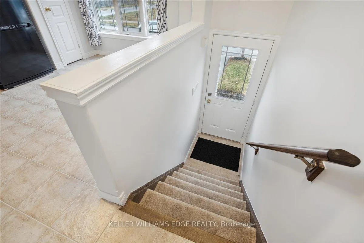 Photo 4 of 65 Willow Lane, Grimsby, Grimsby West — HOMEH