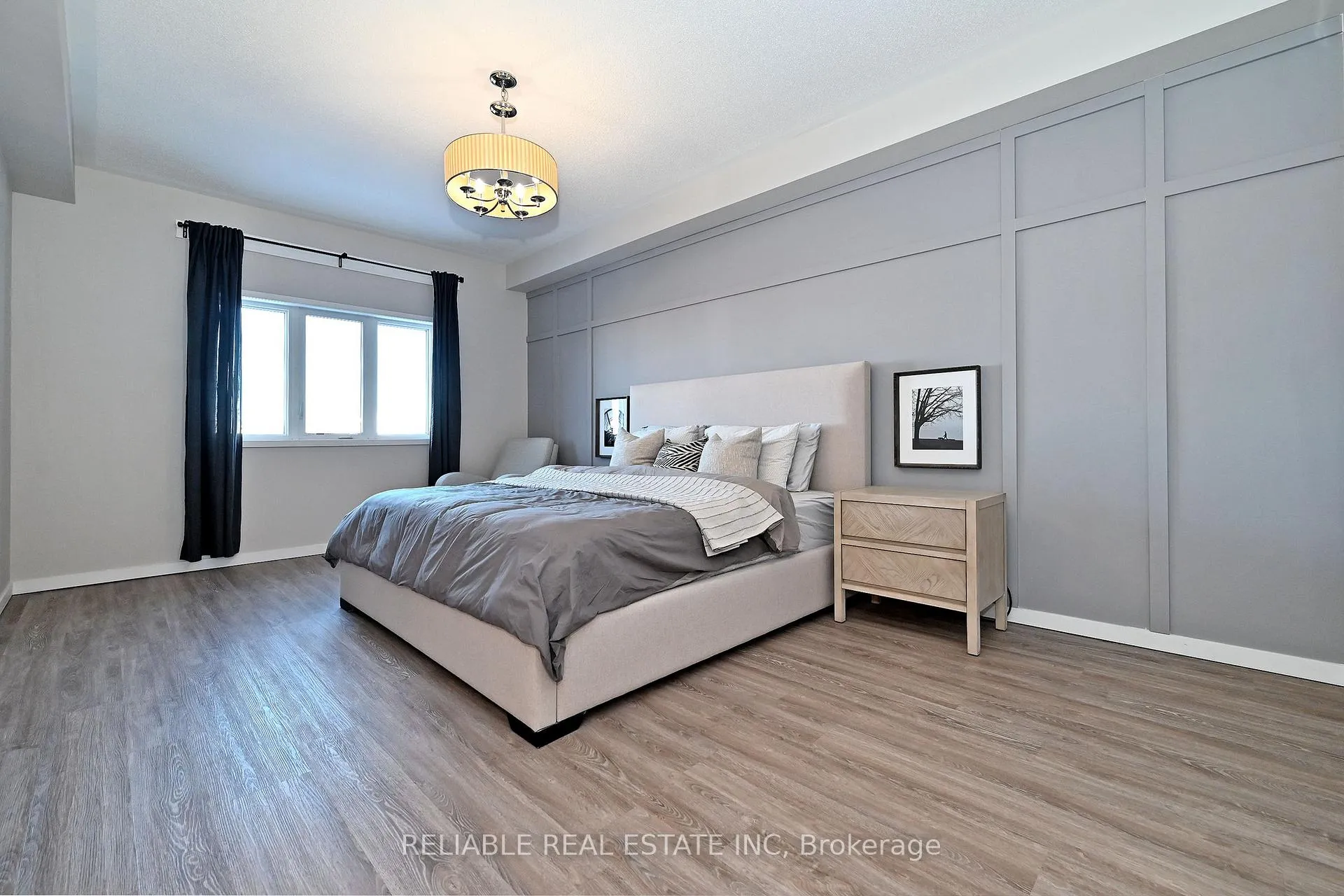 Photo 9 of 98 Elyse Court, Aurora, Bayview Northeast — HOMEH