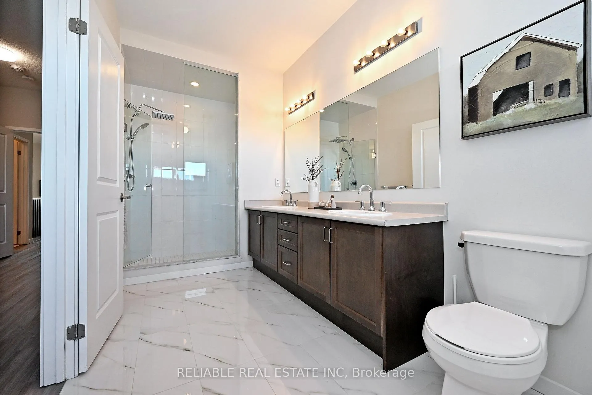 Photo 12 of 98 Elyse Court, Aurora, Bayview Northeast — HOMEH