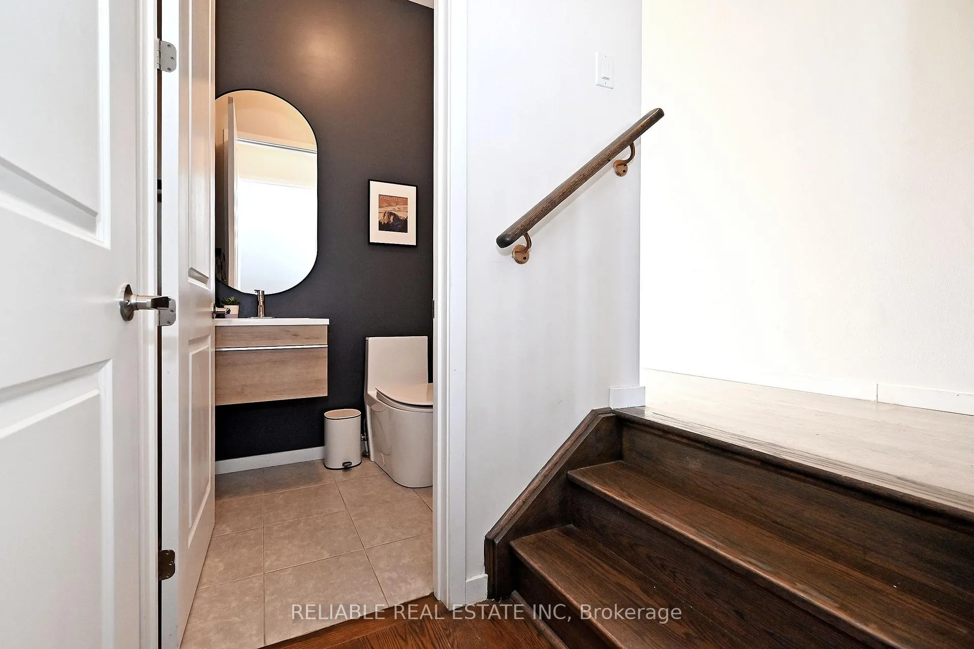 Photo 22 of 98 Elyse Court, Aurora, Bayview Northeast — HOMEH