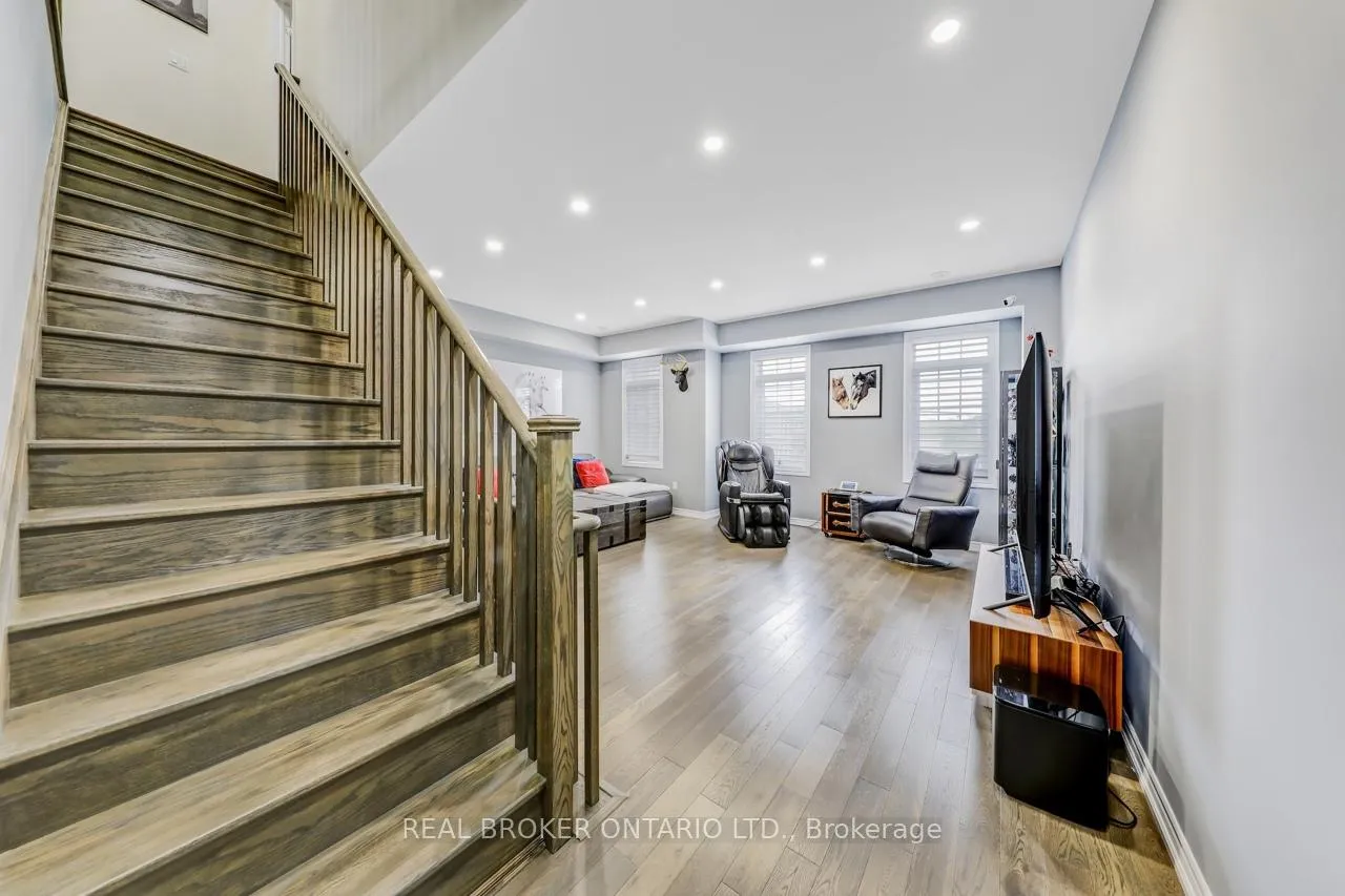 Photo 8 of 10937 Victoria Square Boulevard, Markham, Victoria Square — HOMEH