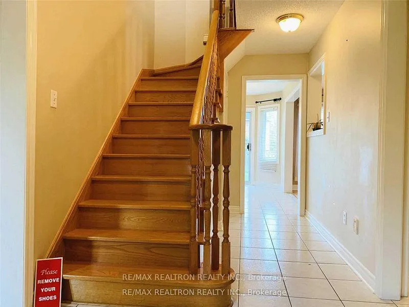 Photo 6 of 80 Cresswell Avenue, Vaughan, Maple — HOMEH