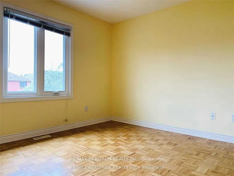 Photo 15 of 80 Cresswell Avenue, Vaughan, Maple — HOMEH