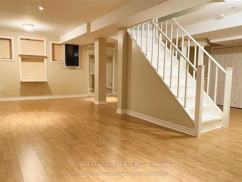 Photo 17 of 80 Cresswell Avenue, Vaughan, Maple — HOMEH