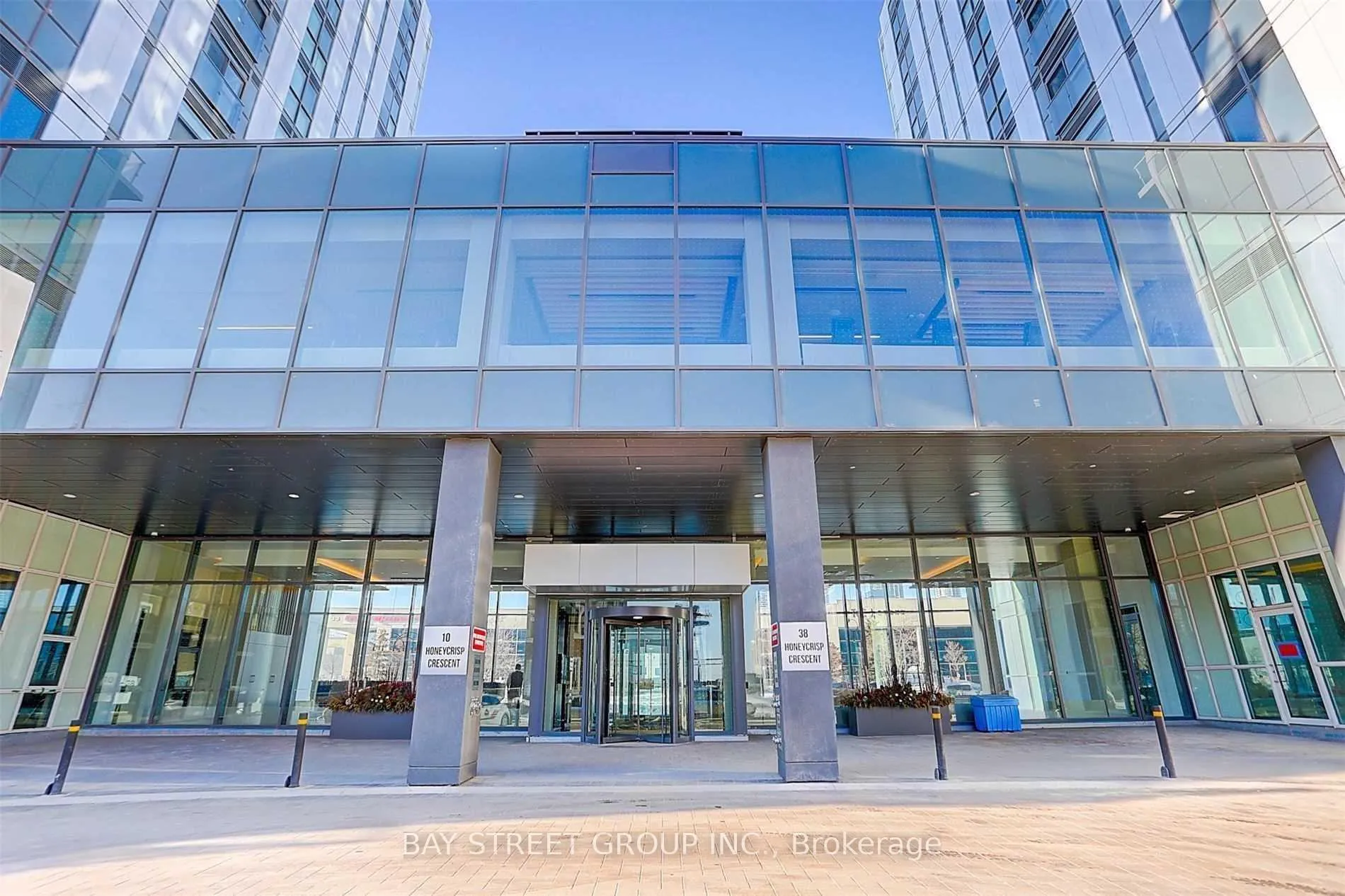 Photo 2 of Unit 2108, 38 Honeycrisp Crescent, Vaughan, Vaughan Corporate Centre — HOMEH
