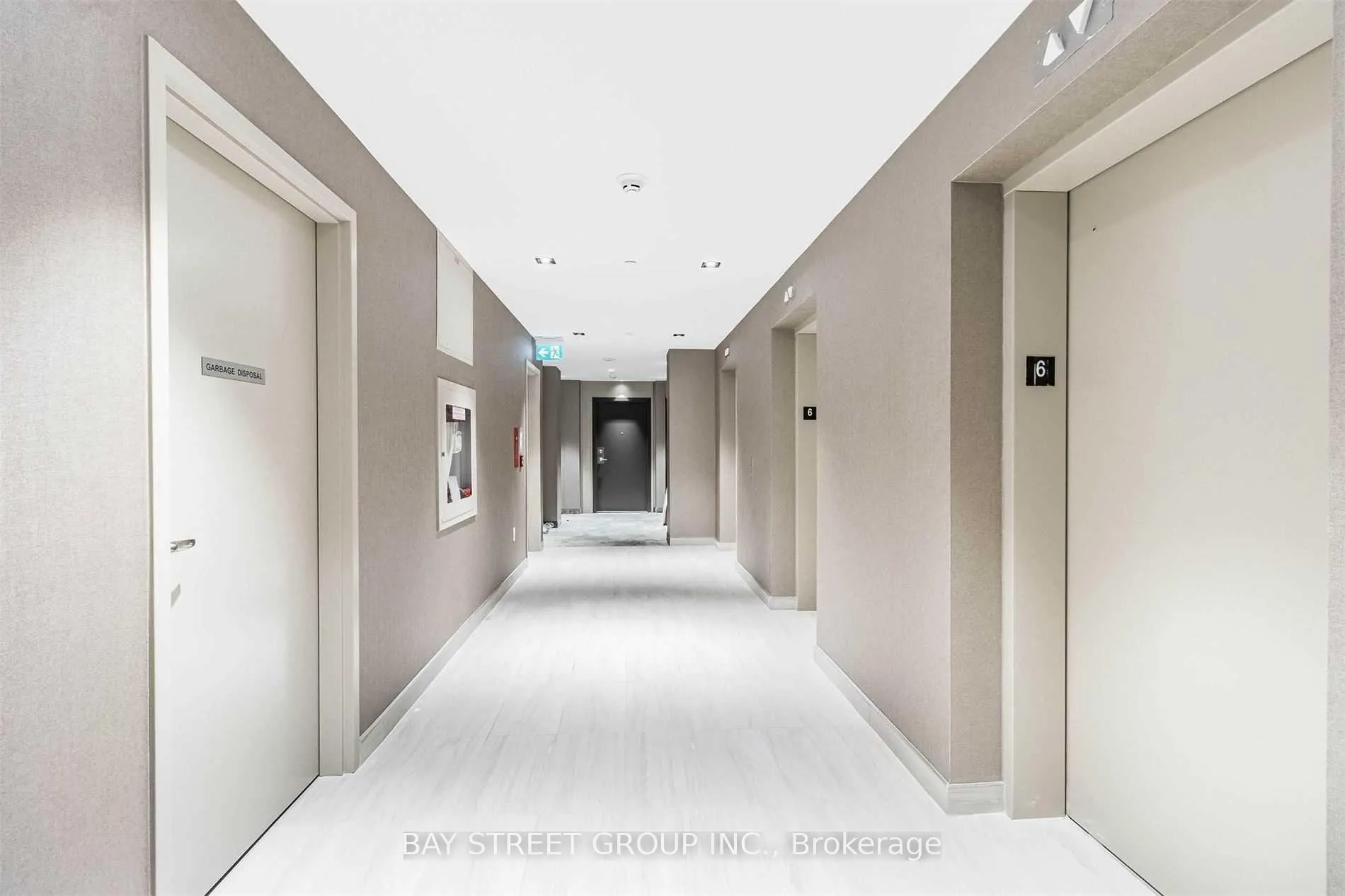 Photo 5 of Unit 2108, 38 Honeycrisp Crescent, Vaughan, Vaughan Corporate Centre — HOMEH