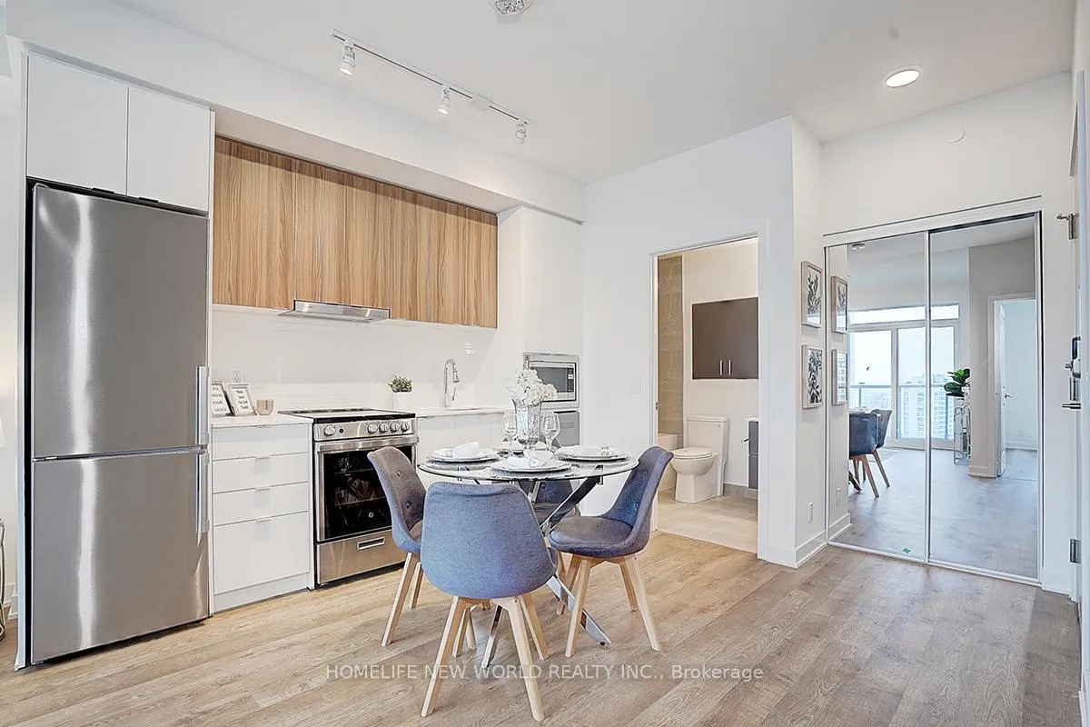 Photo 15 of Unit B1506, 50 Upper Mall Way, Vaughan, Brownridge — HOMEH