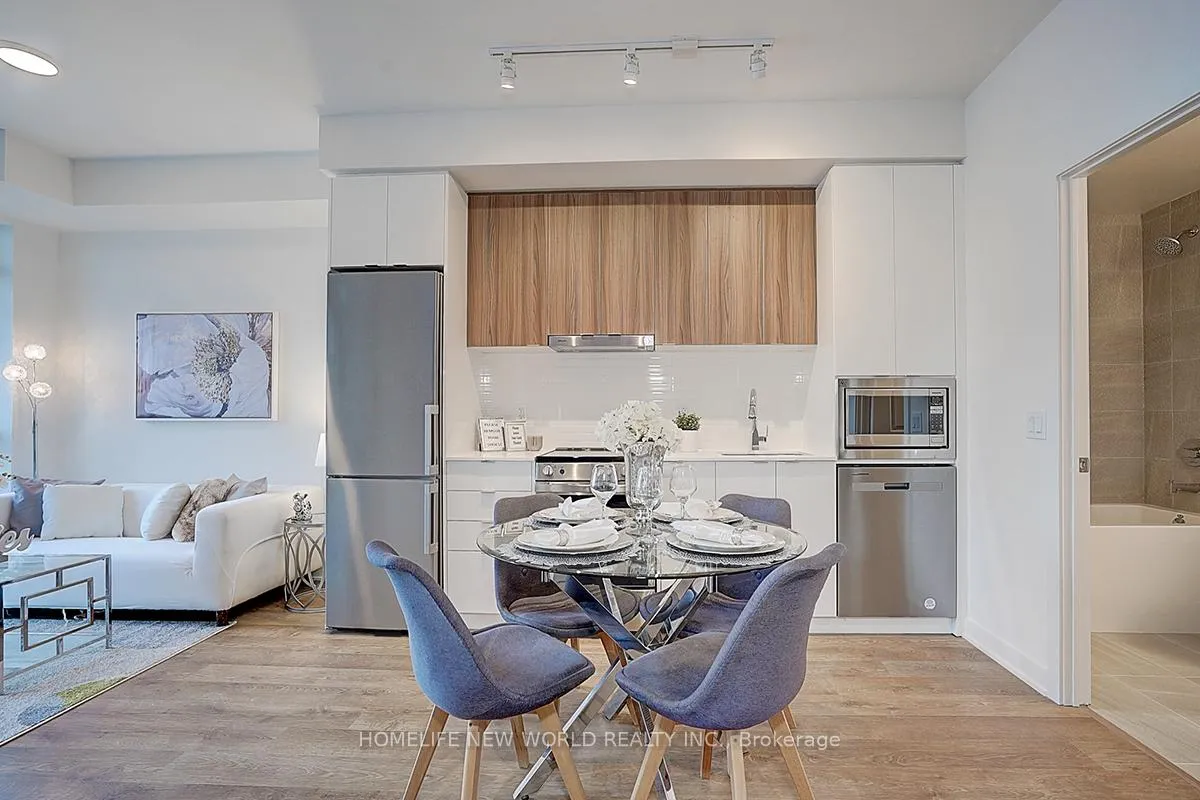 Photo 16 of Unit B1506, 50 Upper Mall Way, Vaughan, Brownridge — HOMEH