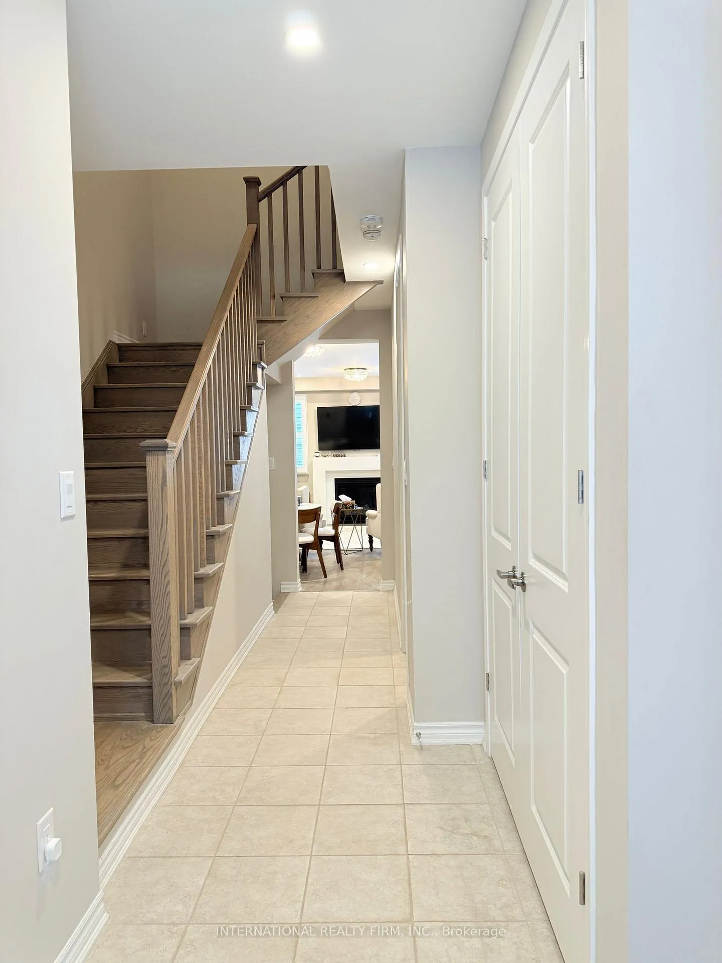 Photo 3 of 1221 Ferguson Drive SE, Milton, Bowes — HOMEH