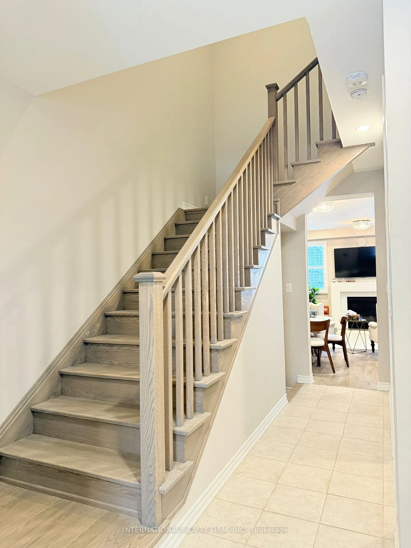 Photo 6 of 1221 Ferguson Drive SE, Milton, Bowes — HOMEH