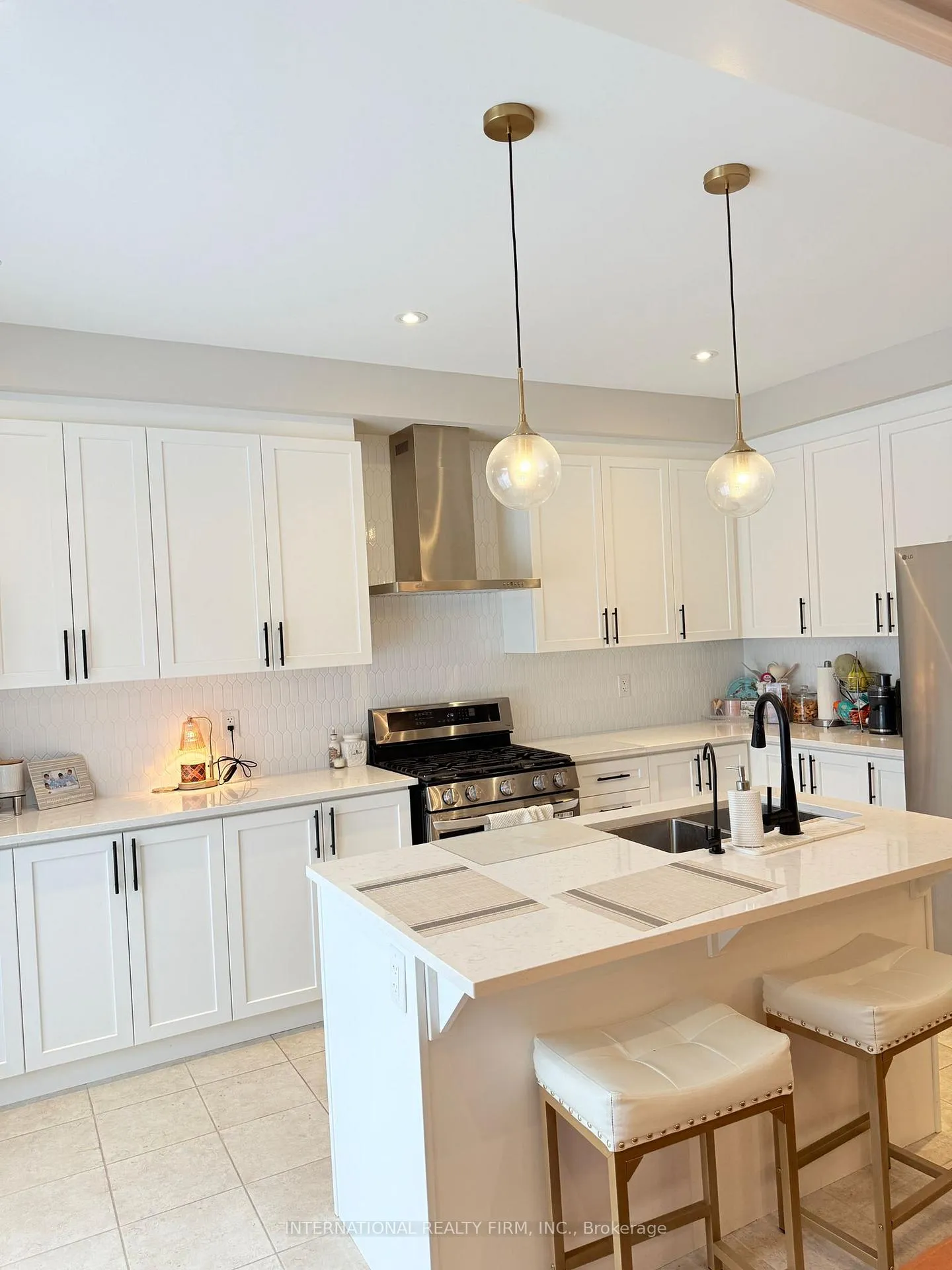 Photo 7 of 1221 Ferguson Drive SE, Milton, Bowes — HOMEH