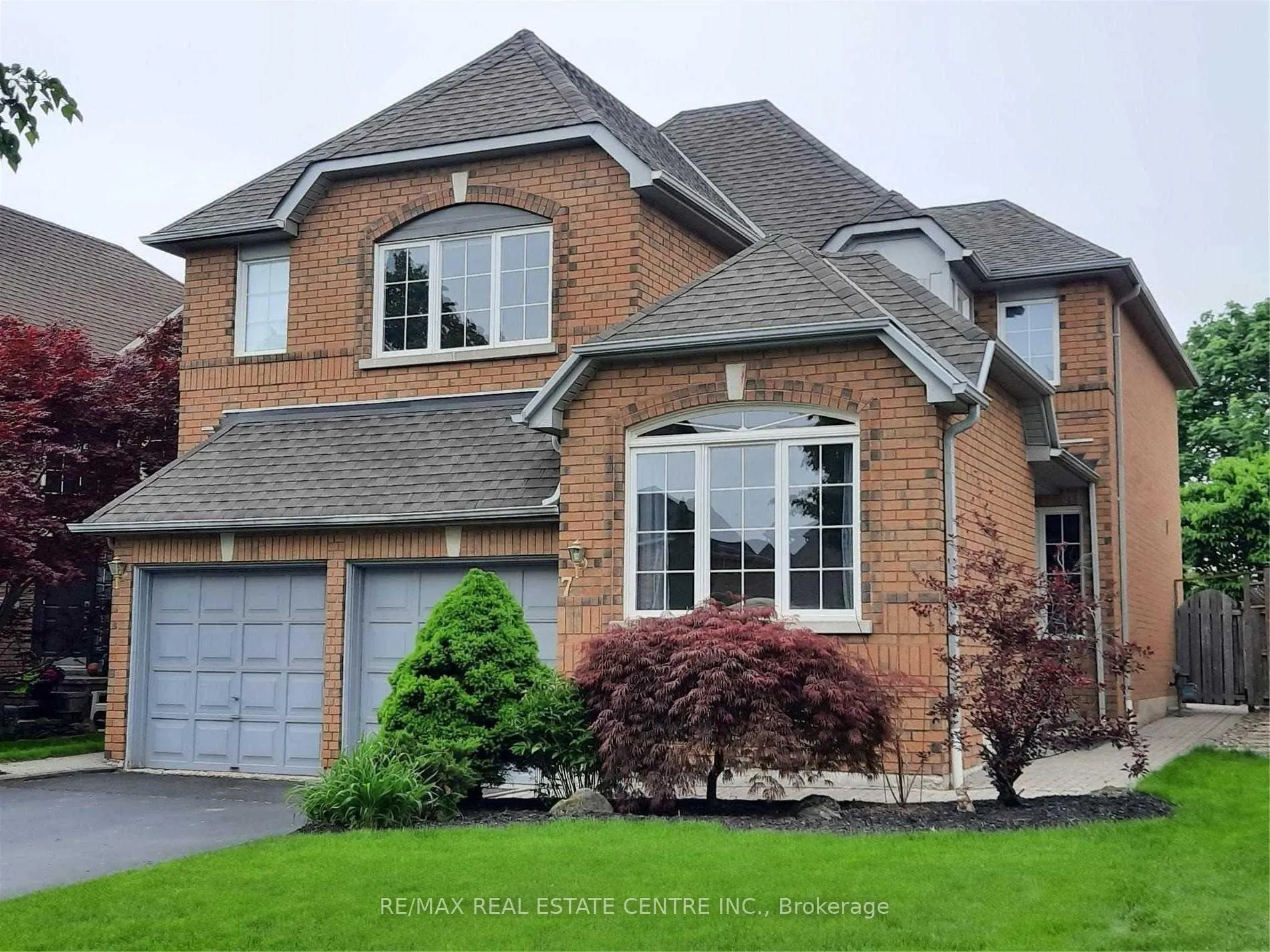 Front of 7 Curry Crescent