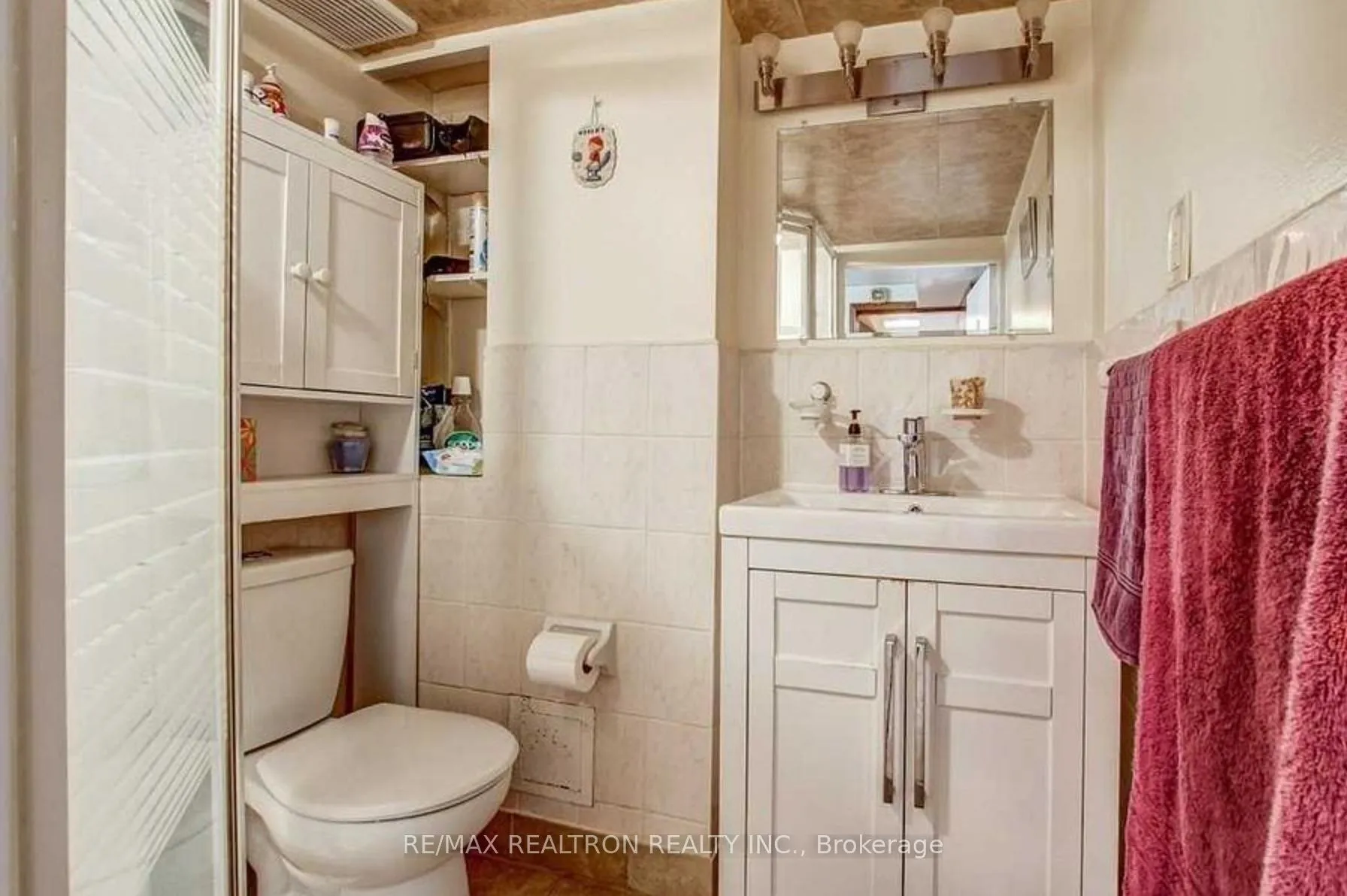 Photo 20 of Unit Basement, 1068 Garth Street, Hamilton, Gilbert — HOMEH