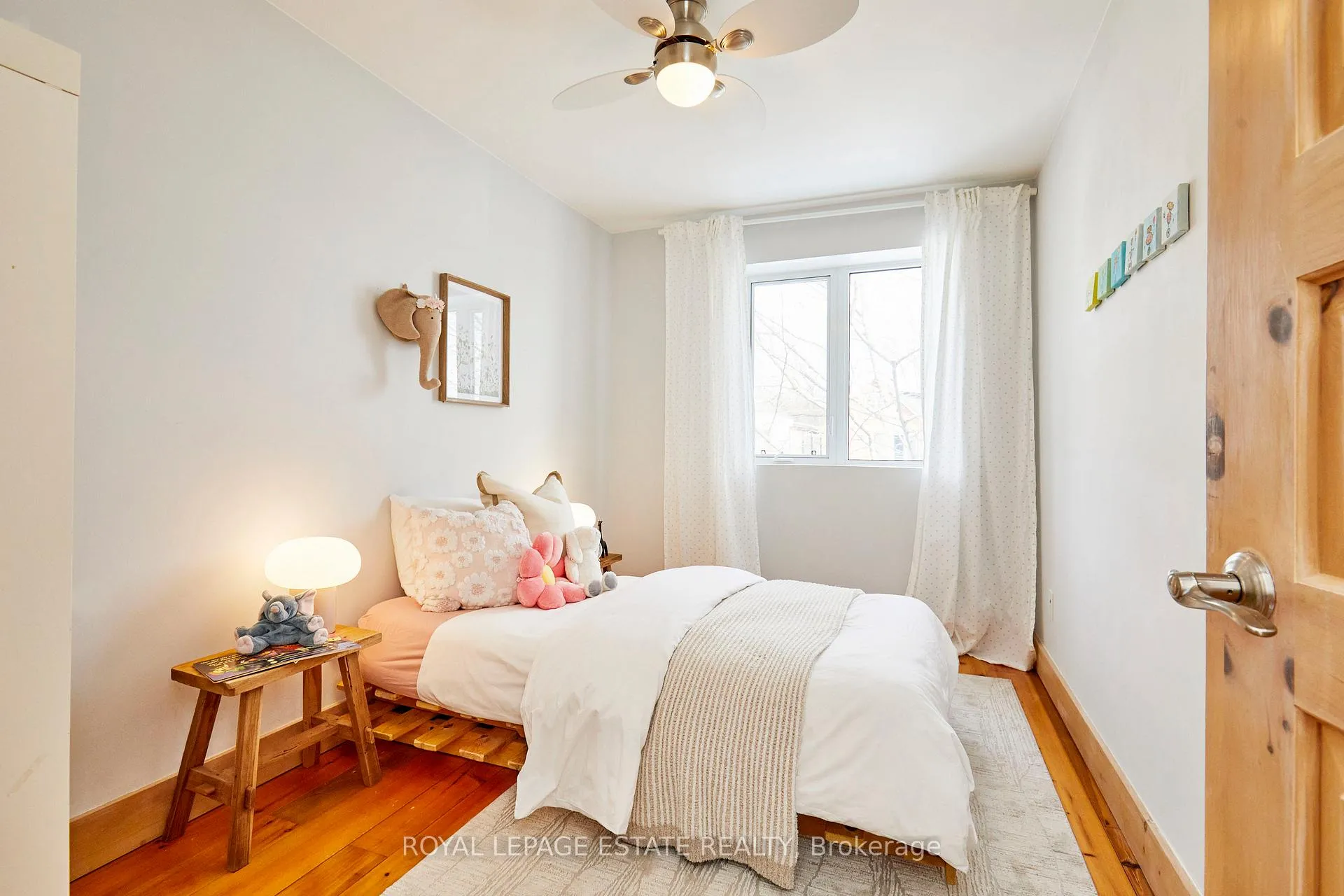 Photo 25 of 146 Ashdale Avenue, Toronto, Greenwood-Coxwell — HOMEH