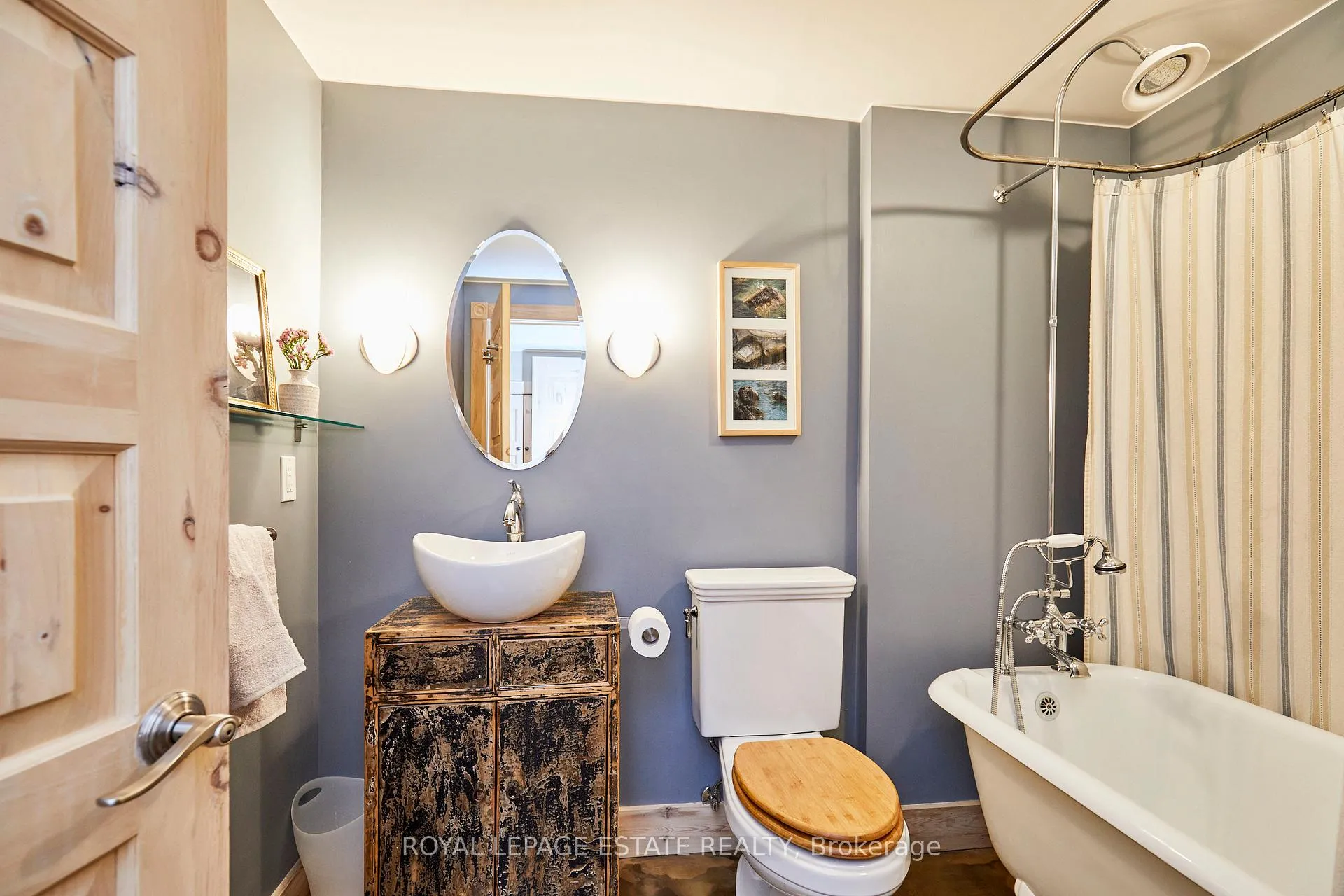 Photo 38 of 146 Ashdale Avenue, Toronto, Greenwood-Coxwell — HOMEH