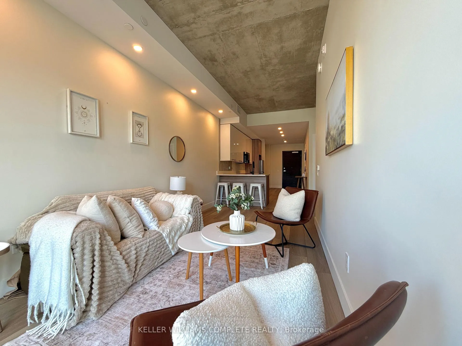 Photo 10 of Unit 401, 169 James Street S, Hamilton, Corktown — HOMEH