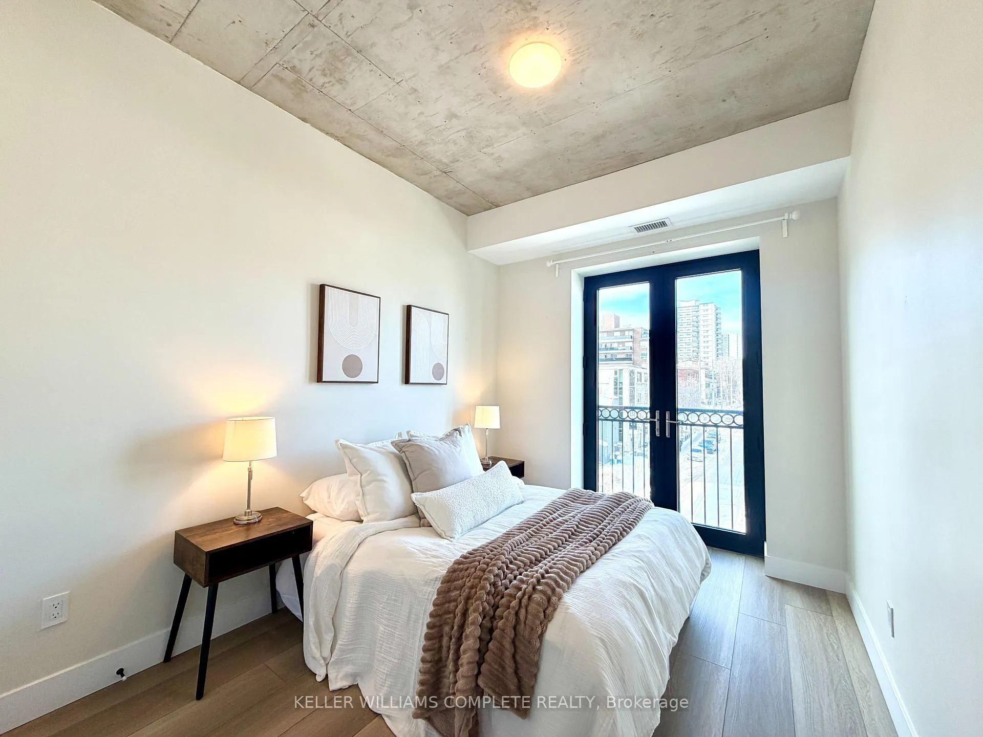 Photo 11 of Unit 401, 169 James Street S, Hamilton, Corktown — HOMEH