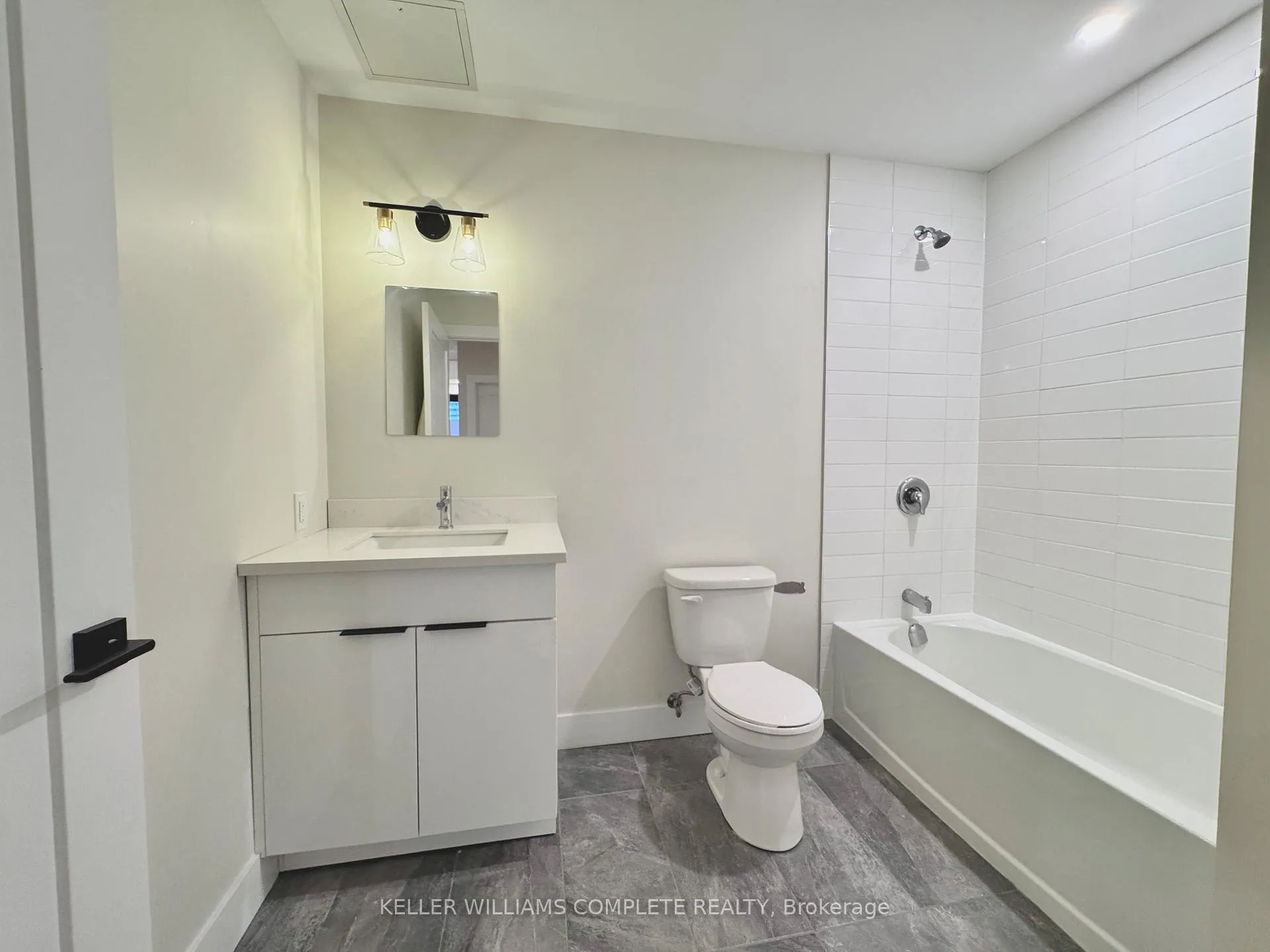 Photo 13 of Unit 401, 169 James Street S, Hamilton, Corktown — HOMEH