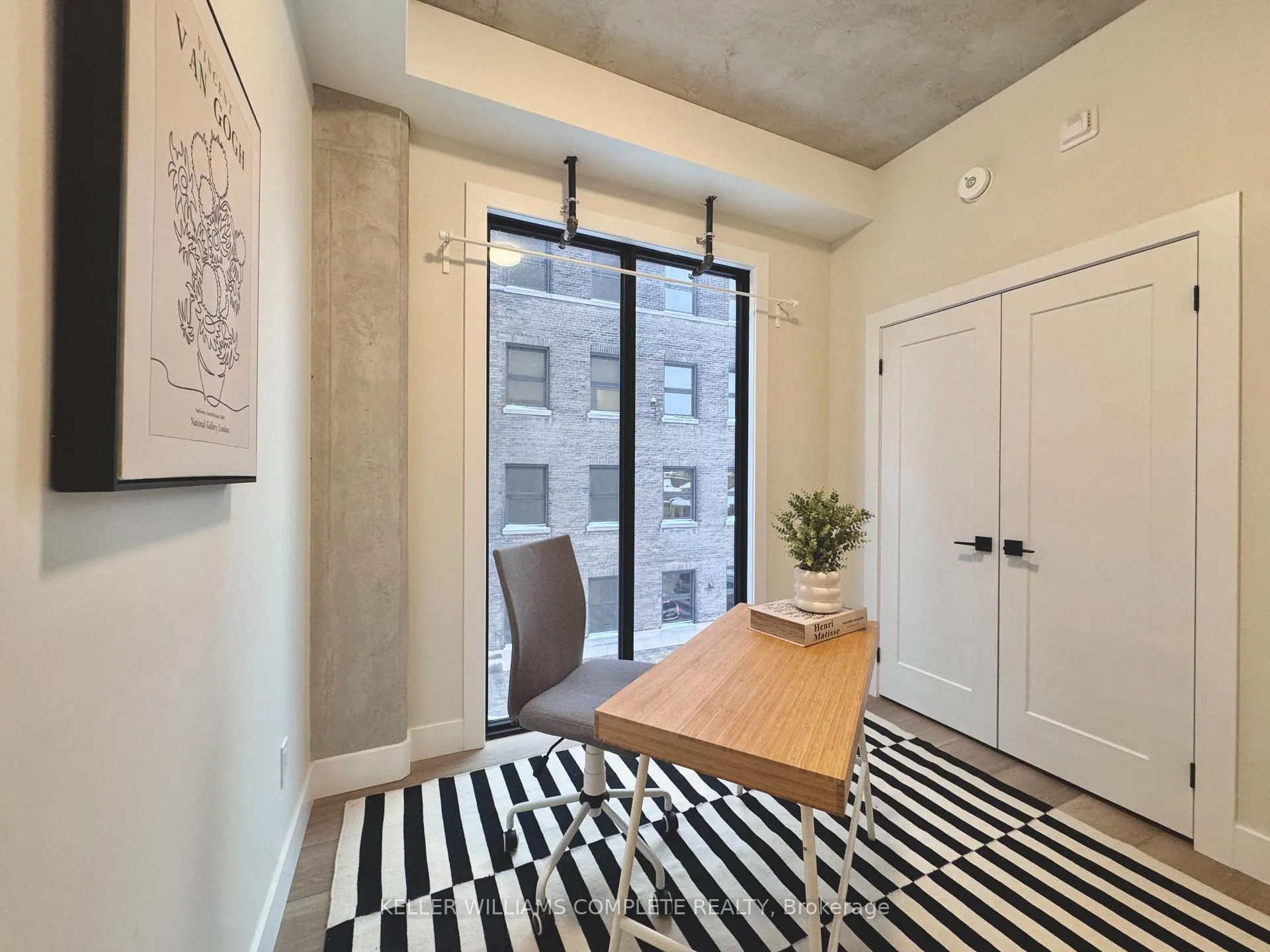 Photo 14 of Unit 401, 169 James Street S, Hamilton, Corktown — HOMEH