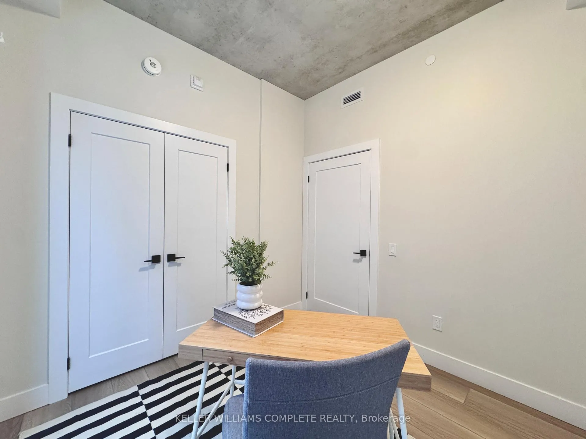 Photo 15 of Unit 401, 169 James Street S, Hamilton, Corktown — HOMEH