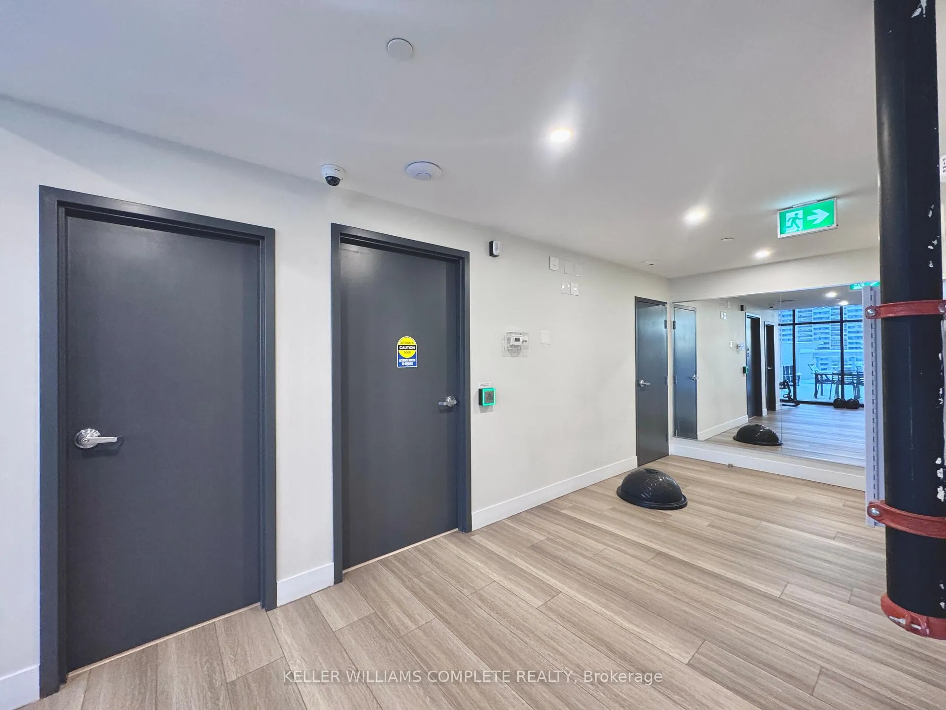 Photo 18 of Unit 401, 169 James Street S, Hamilton, Corktown — HOMEH
