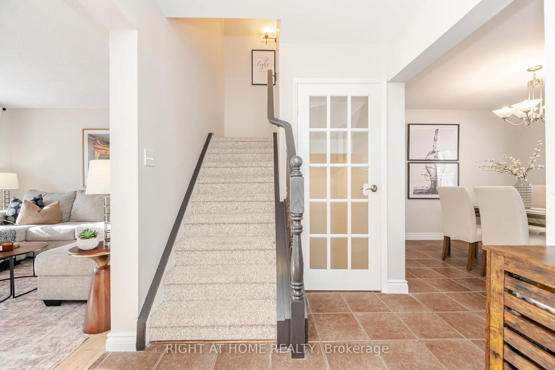 Photo 15 of 17 White Owl Crescent, Brantford — HOMEH