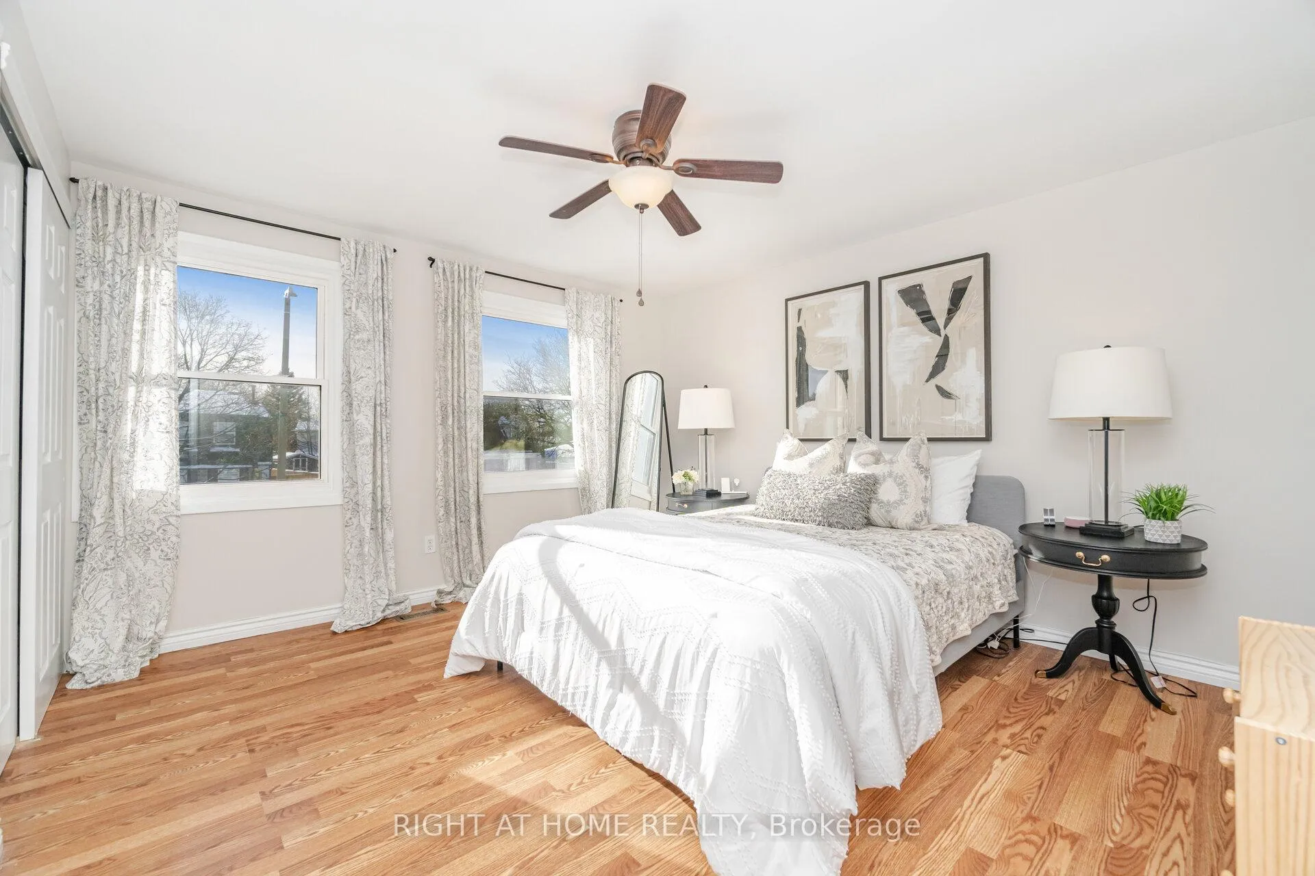 Photo 16 of 17 White Owl Crescent, Brantford — HOMEH