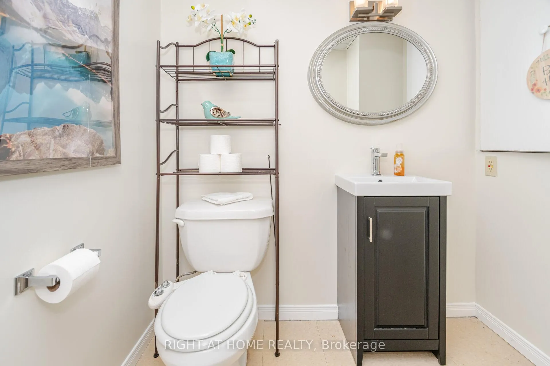 Photo 26 of 17 White Owl Crescent, Brantford — HOMEH