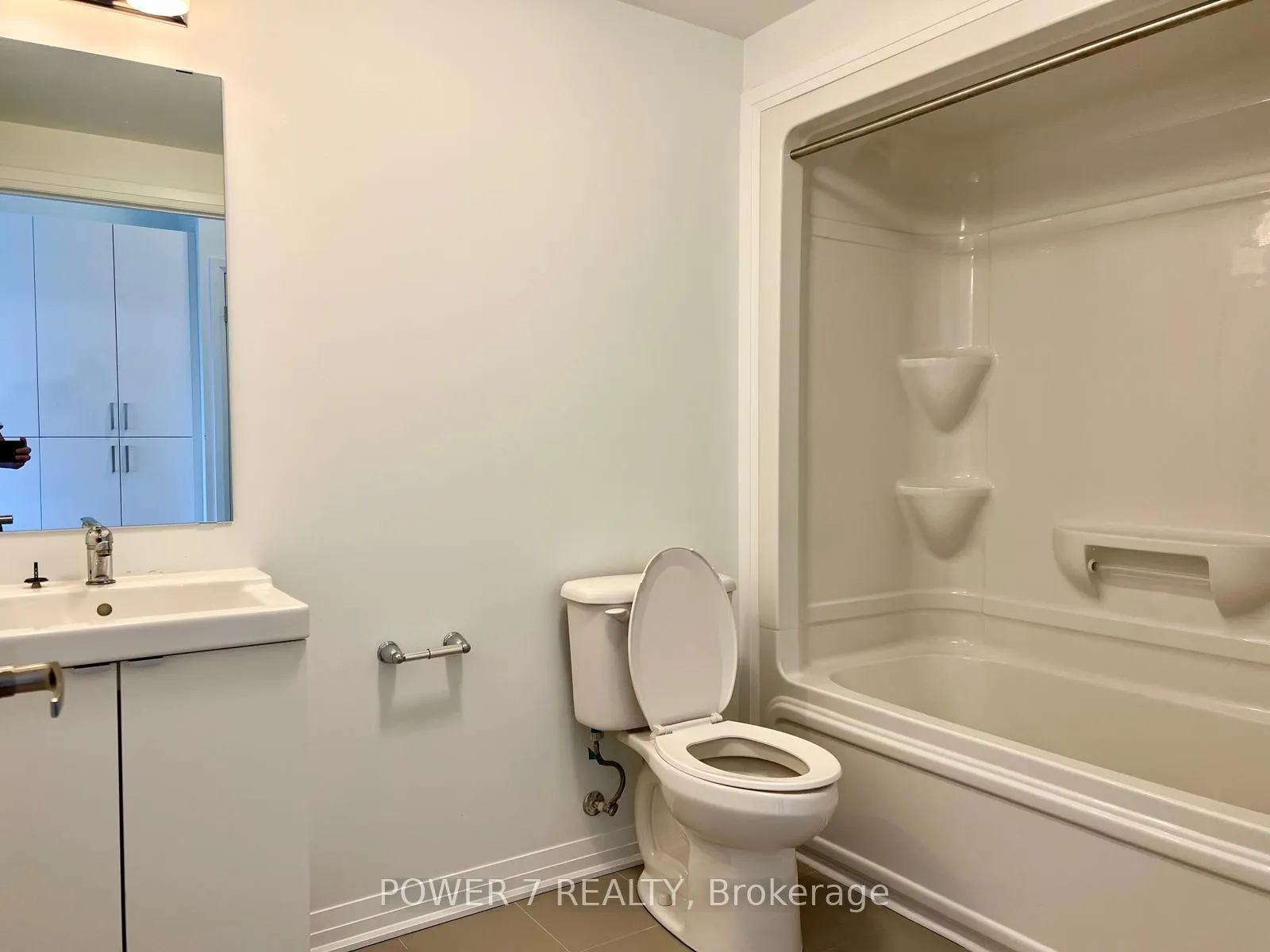 Photo 10 of Unit 807, 1900 Simcoe Street N, Oshawa, Samac — HOMEH