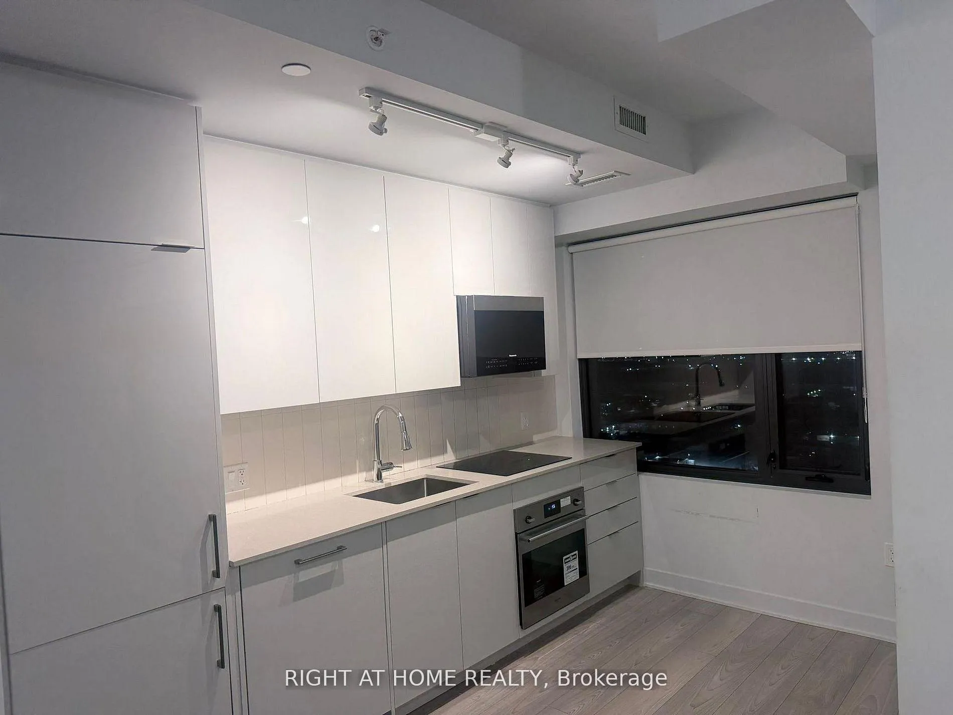 Photo 10 of Unit 2609, 2920 Highway 7 Road, Vaughan, Concord — HOMEH