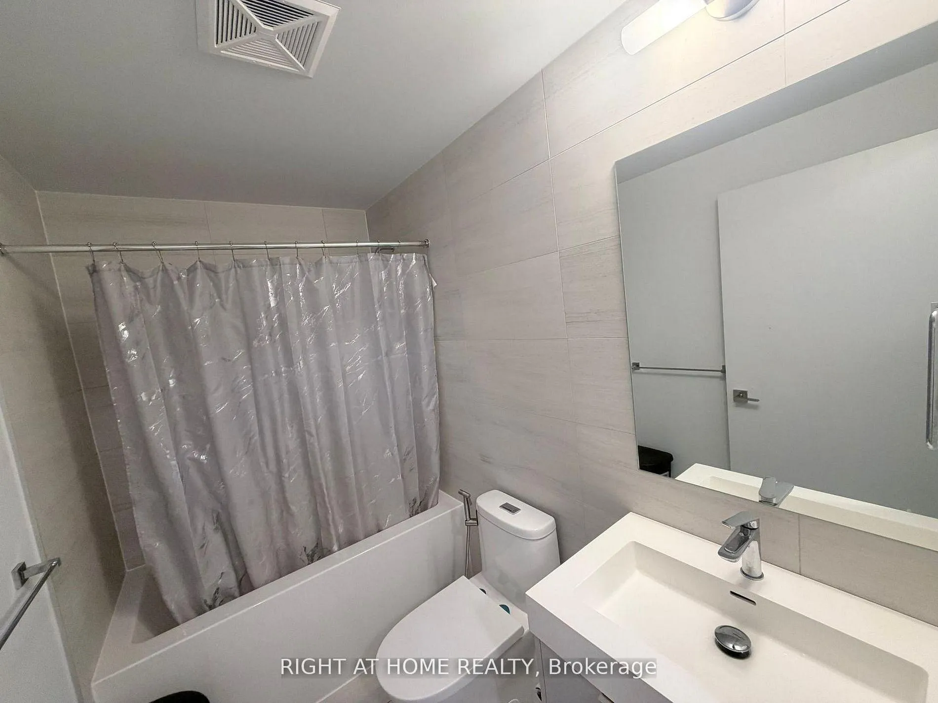 Photo 15 of Unit 2609, 2920 Highway 7 Road, Vaughan, Concord — HOMEH