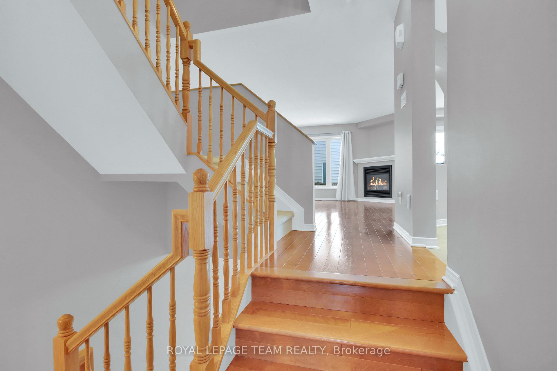Photo 3 of 70 McBrien Street, Ottawa, Kanata - Morgan's Grant/South March — HOMEH