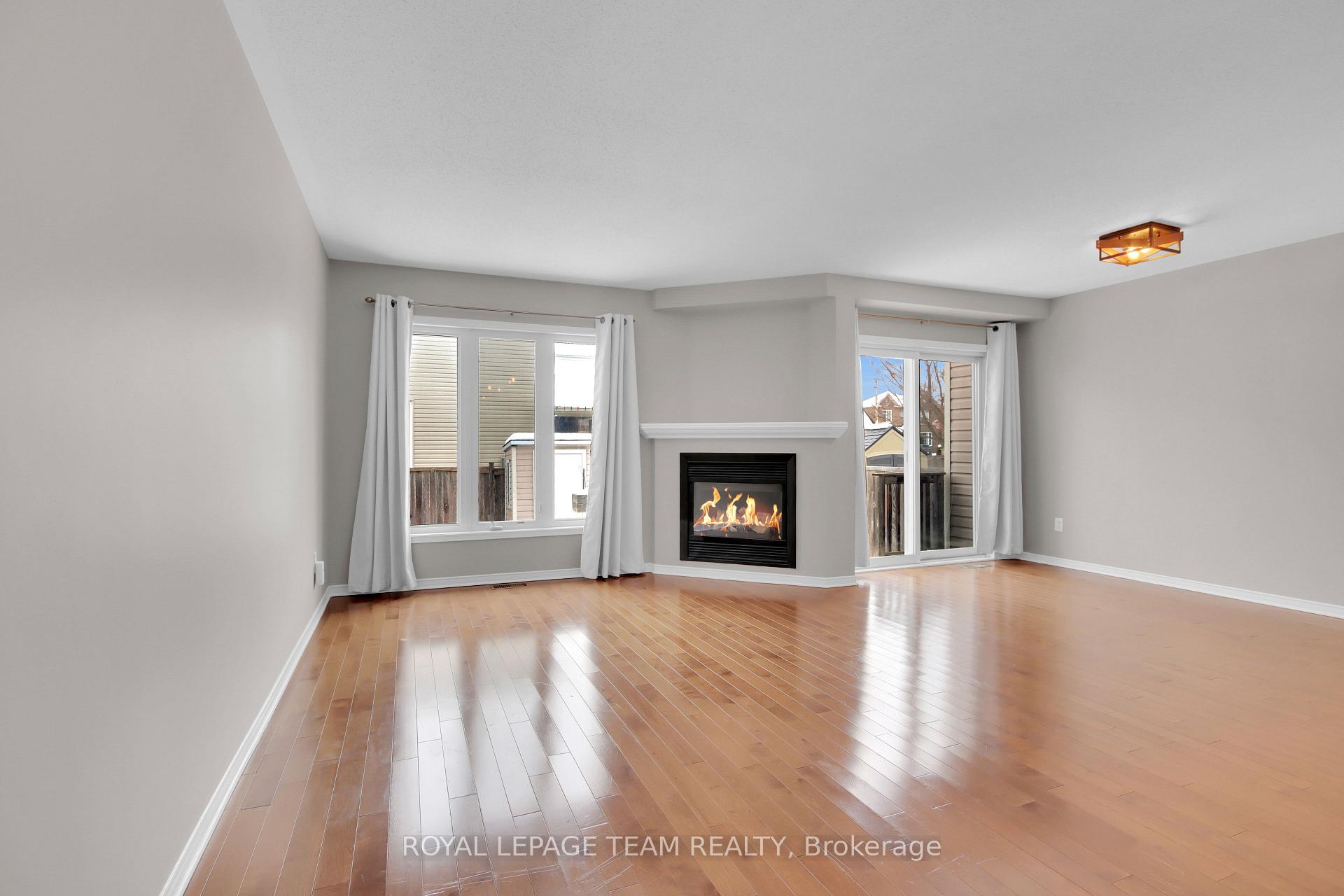 Photo 5 of 70 McBrien Street, Ottawa, Kanata - Morgan's Grant/South March — HOMEH