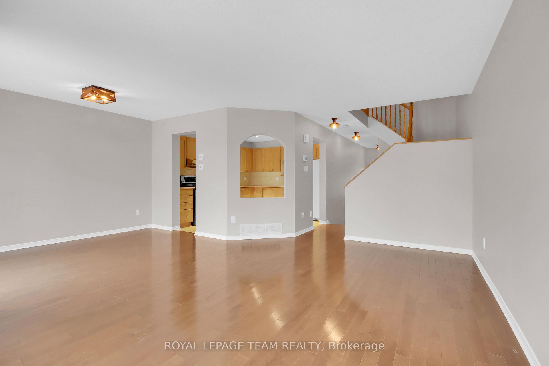 Photo 8 of 70 McBrien Street, Ottawa, Kanata - Morgan's Grant/South March — HOMEH