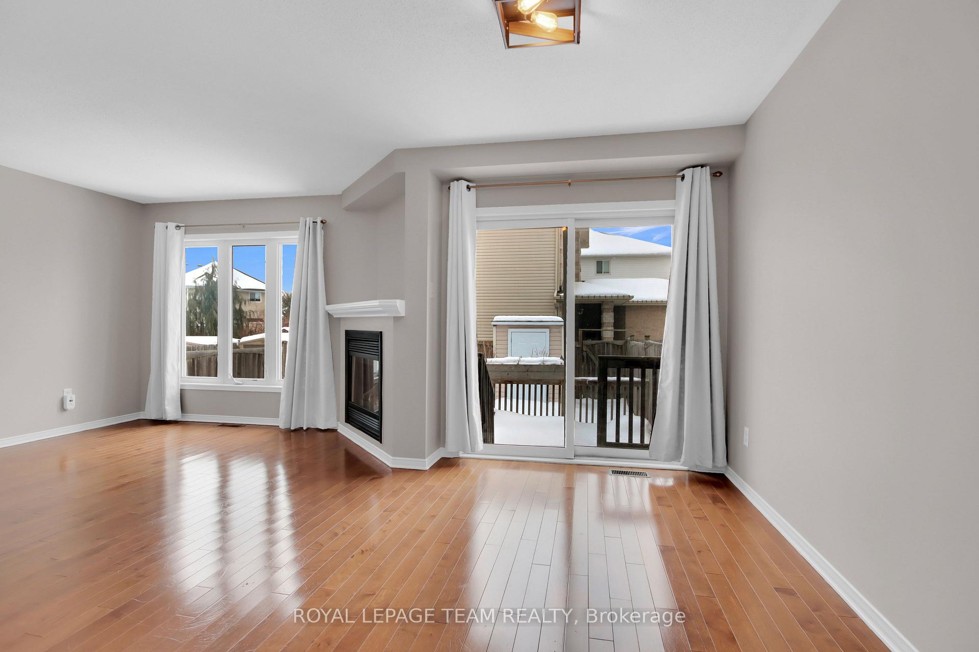 Photo 10 of 70 McBrien Street, Ottawa, Kanata - Morgan's Grant/South March — HOMEH