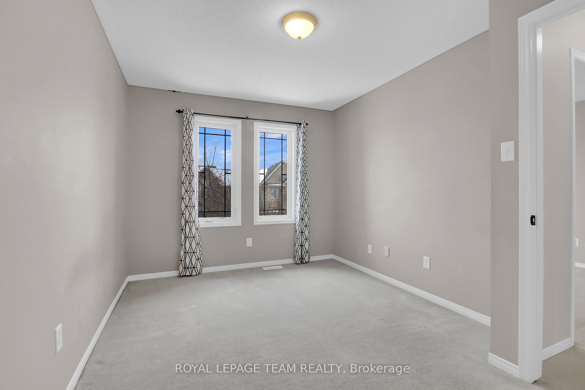 Photo 24 of 70 McBrien Street, Ottawa, Kanata - Morgan's Grant/South March — HOMEH
