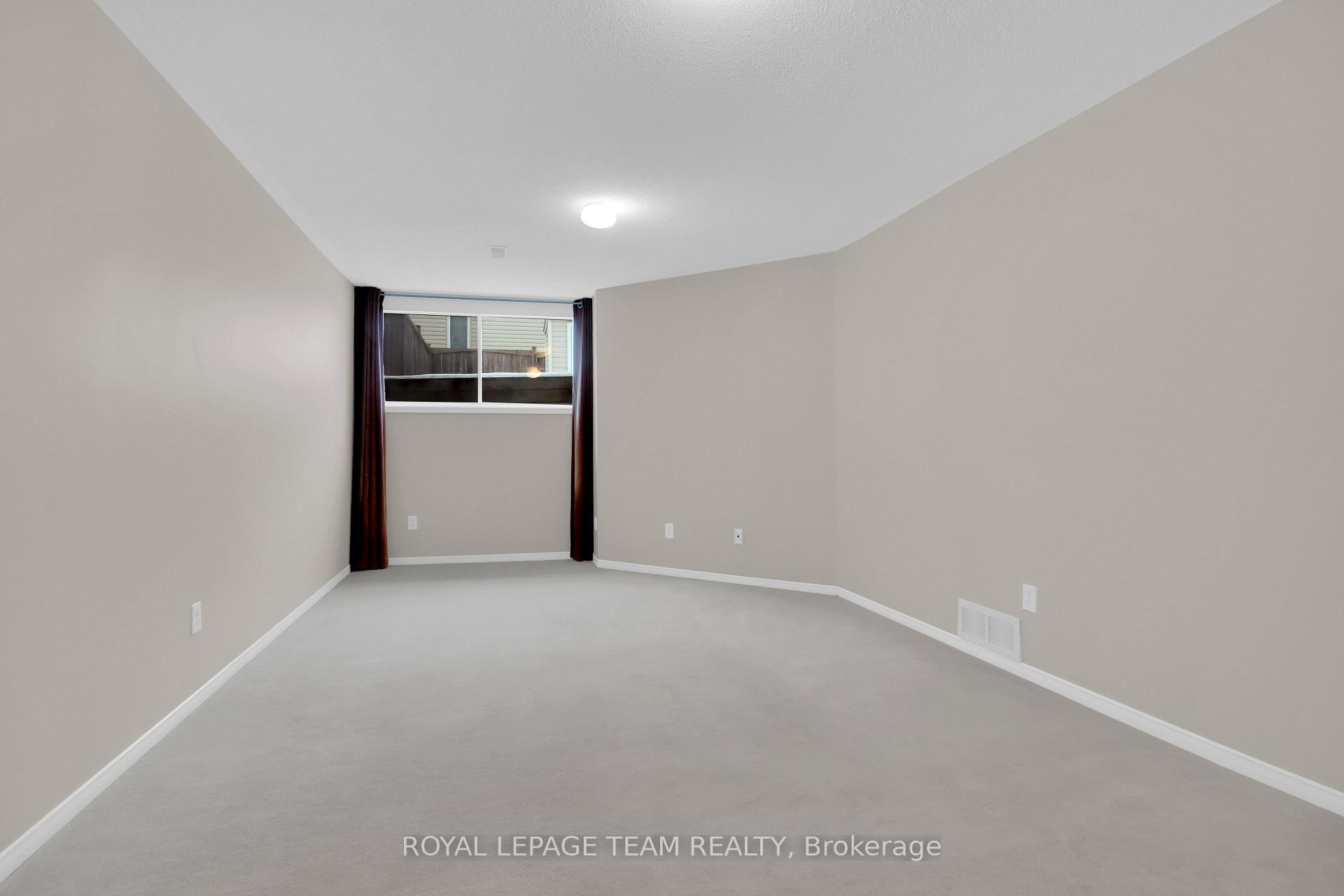 Photo 29 of 70 McBrien Street, Ottawa, Kanata - Morgan's Grant/South March — HOMEH