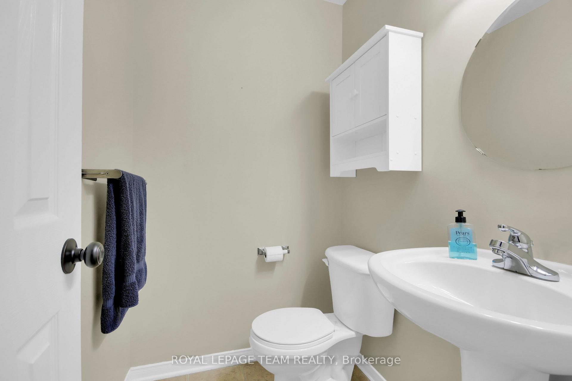 Photo 33 of 70 McBrien Street, Ottawa, Kanata - Morgan's Grant/South March — HOMEH