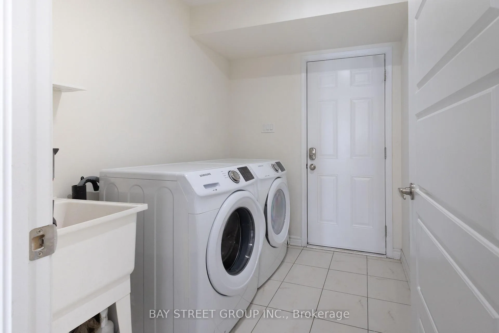 Photo 17 of Unit 11, 230 Avonsyde Boulevard, Hamilton, Waterdown — HOMEH
