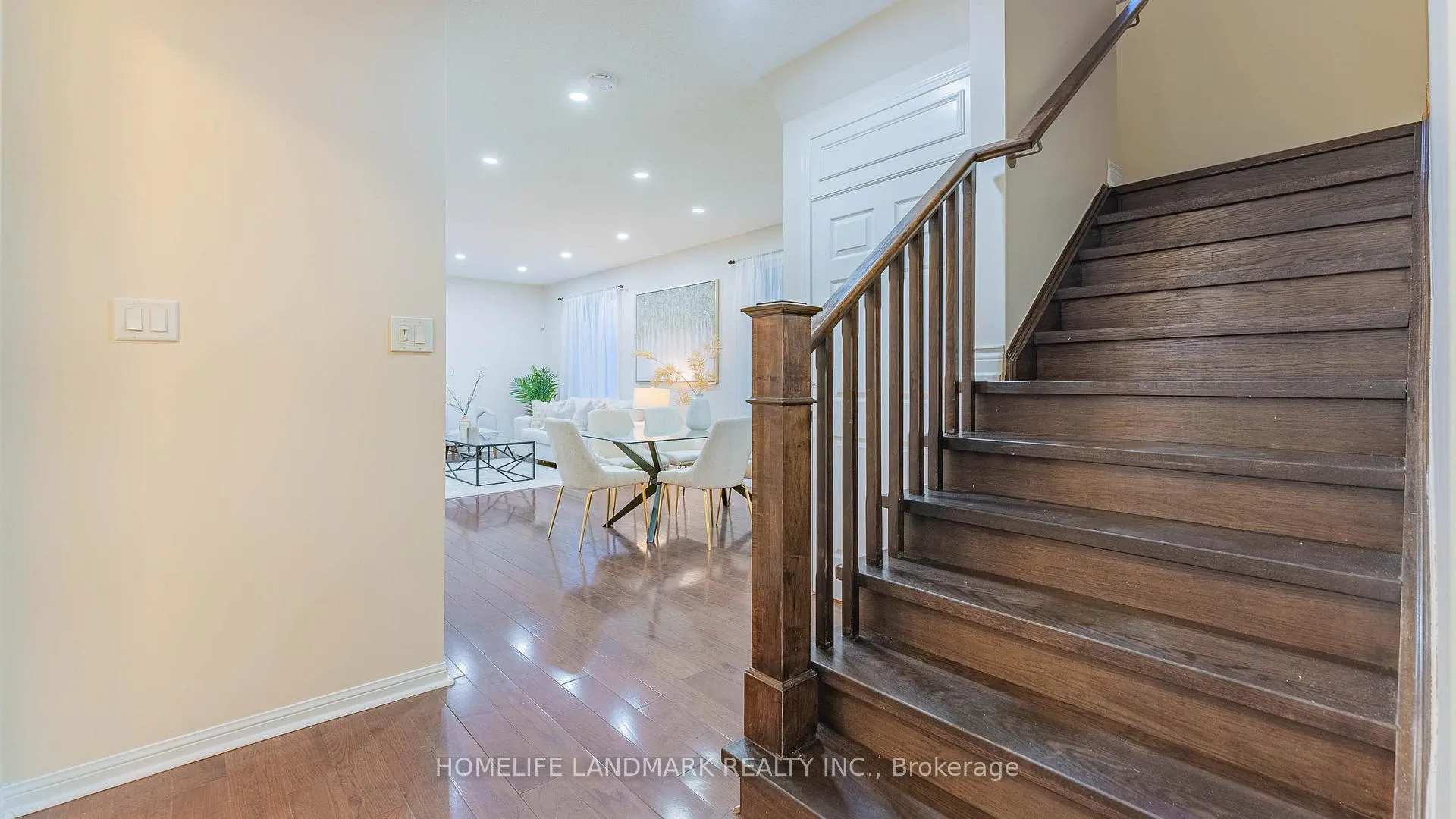 Photo 11 of 1846 Misthollow Drive, Pickering, Duffin Heights — HOMEH