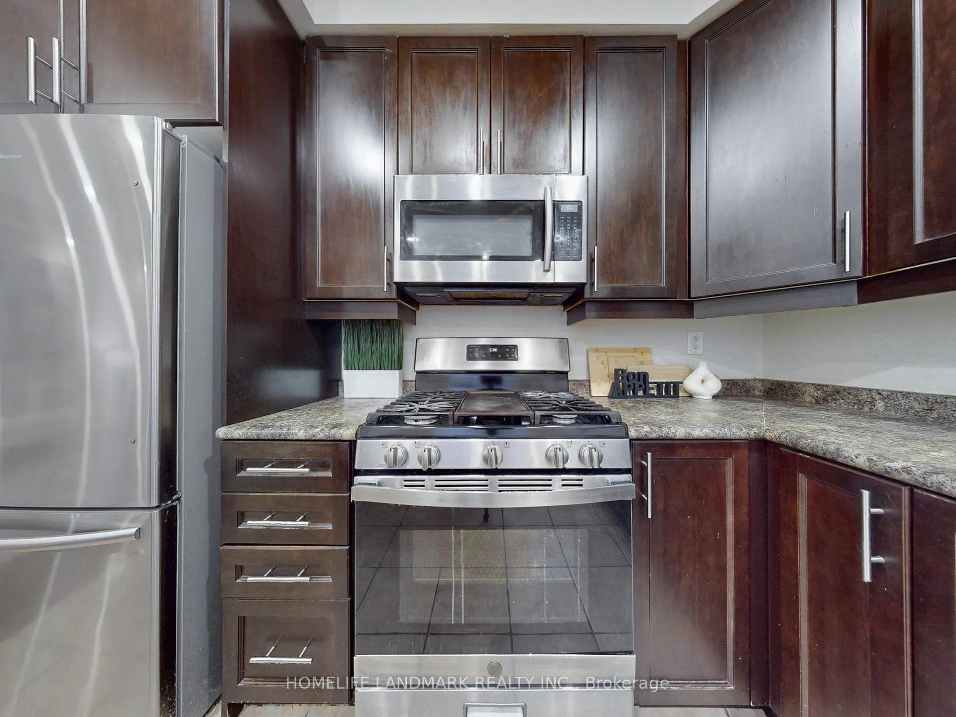 Photo 15 of 1846 Misthollow Drive, Pickering, Duffin Heights — HOMEH