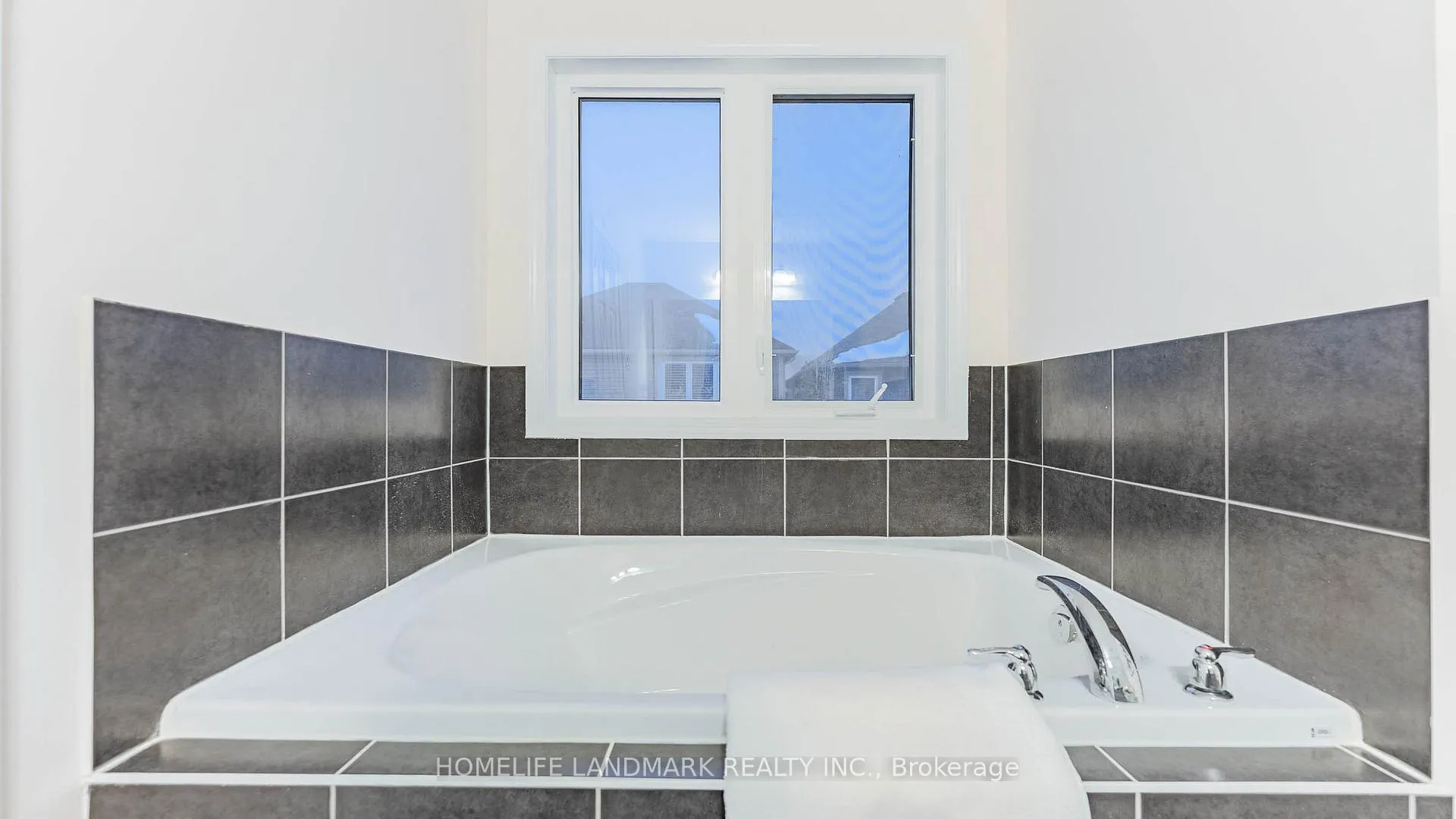Photo 27 of 1846 Misthollow Drive, Pickering, Duffin Heights — HOMEH