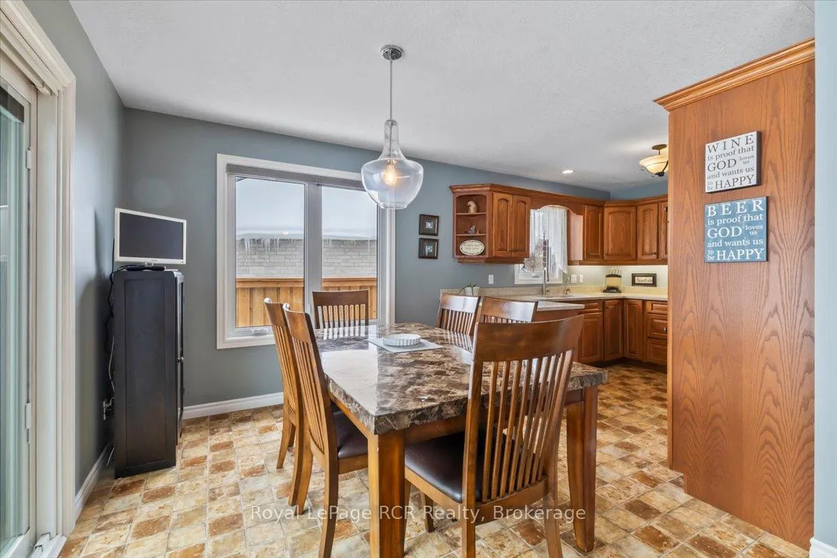 Photo 7 of 239 4th Street Crescent, Hanover — HOMEH