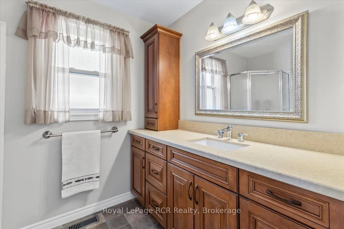 Photo 16 of 239 4th Street Crescent, Hanover — HOMEH