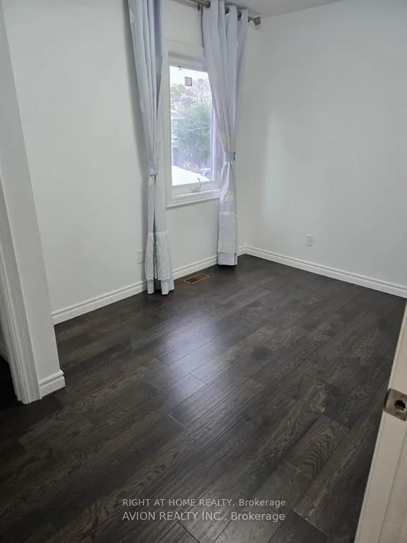 Photo 6 of 49 Torrens Avenue, Toronto, Broadview North — HOMEH