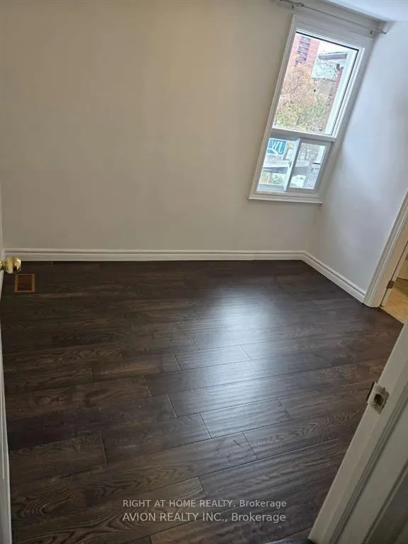 Photo 7 of 49 Torrens Avenue, Toronto, Broadview North — HOMEH